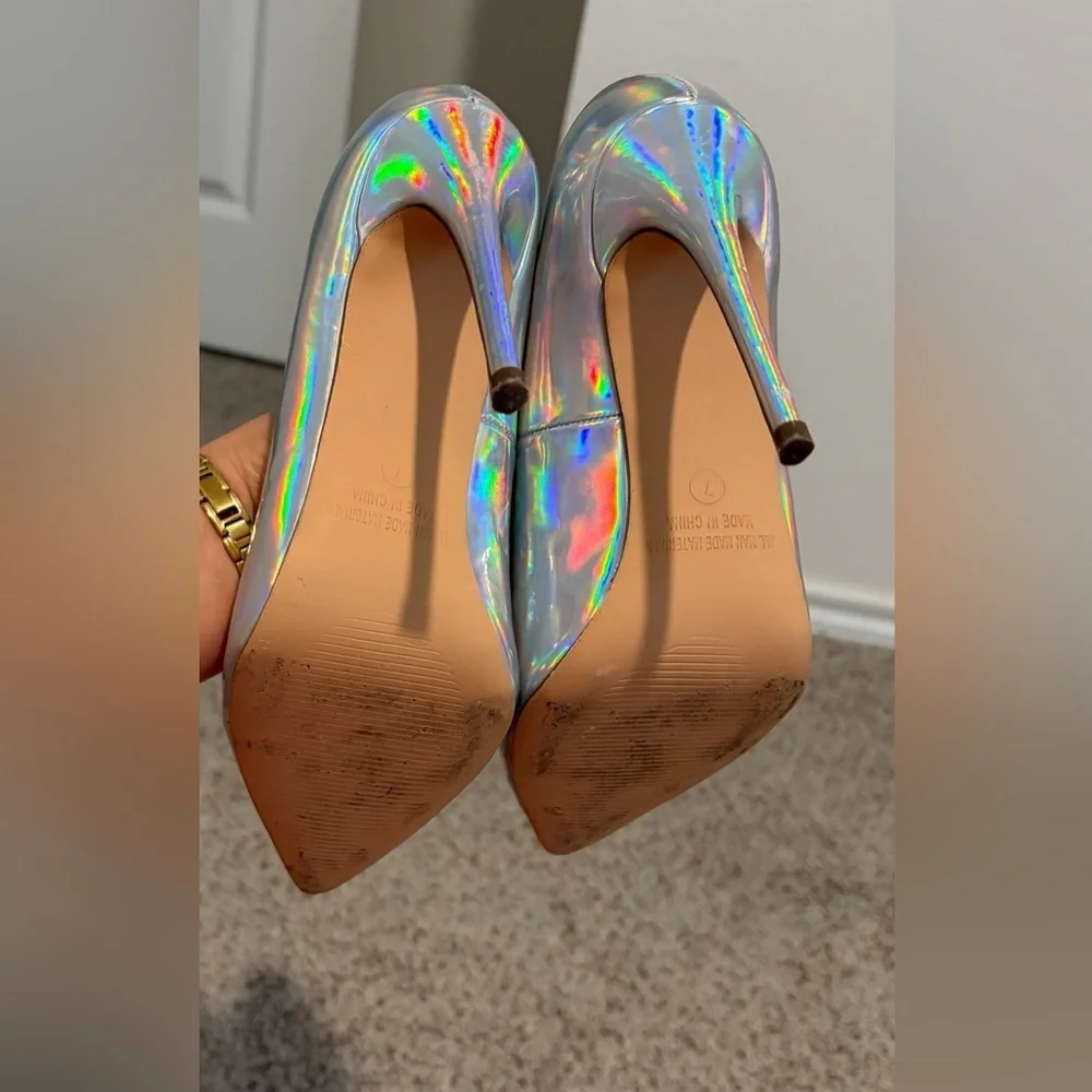 Liliana shine these